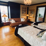 Big Raven Yoga Premiere Suite with Private Bath Room